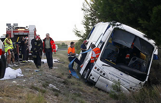 Uno de los accidentes más graves ha sido el ocurrido en Oropesa del Mar donde han fallecido 8 personas y otras 45 han resultado heridas