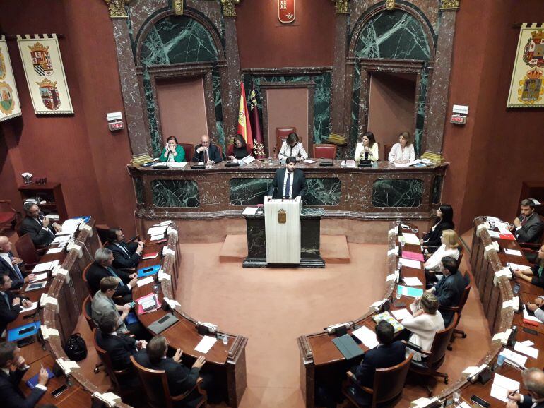 Momento del Debate del Estado de la Región, con la intervención del presidente.