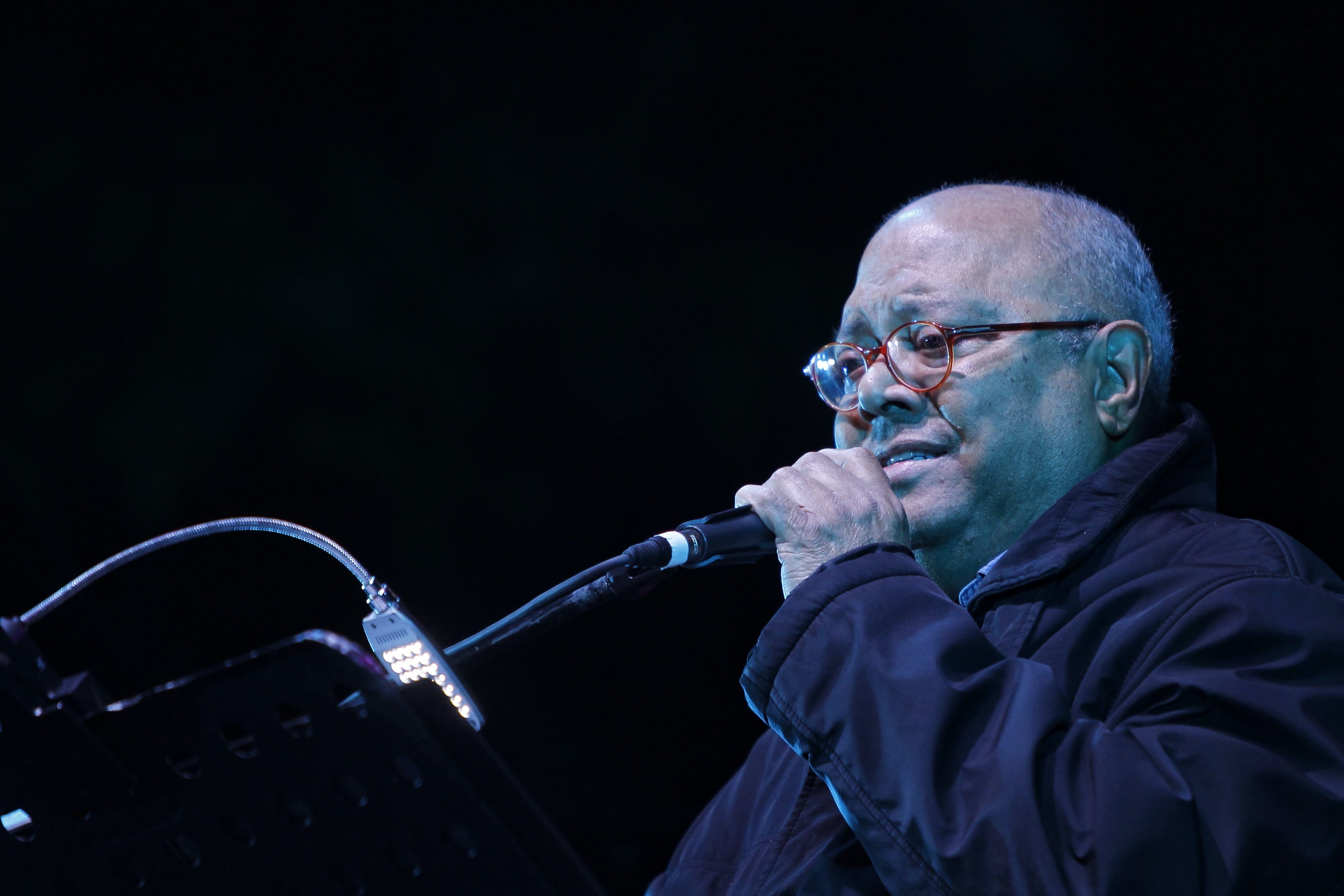 Fotografía de archivo del 18 de noviembre de 2017 de Pablo Milanés durante un concierto en la inauguración del festival Chapultepec, en Ciudad de México