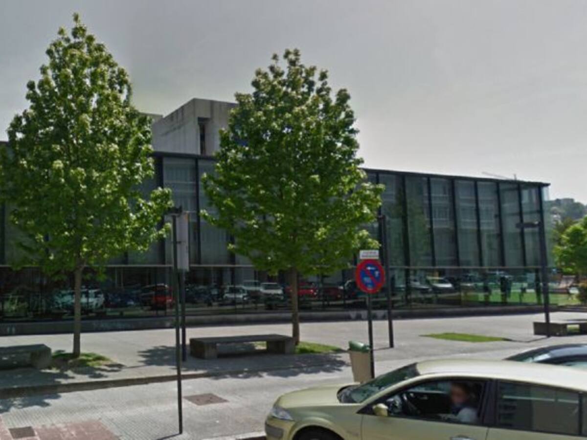 Un enfermo crónico denuncia que le dan doce días de espera para activar su medicación