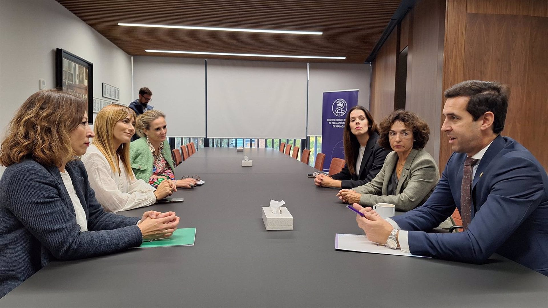 Reunión entre la delegada de la Junta en Málaga, Patricia Navarro, y el presidente del Icofma, Francisco Criado