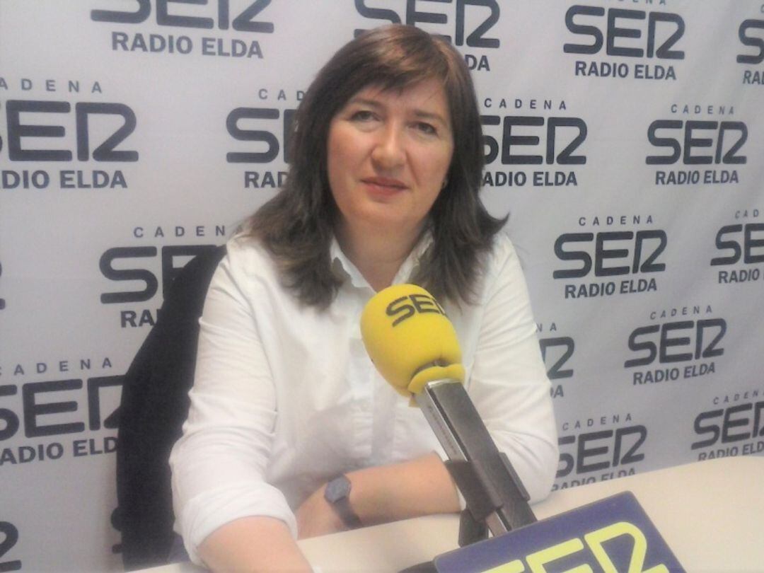 Charo Navalón, coordinadora de la Sede Universitaria de Elda