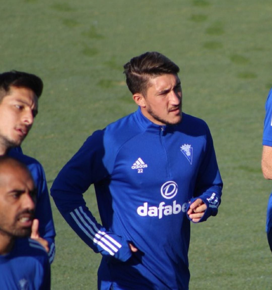 Pacha Espino durante un entrenamiento en la Ciudad Deportiva de El Rosal