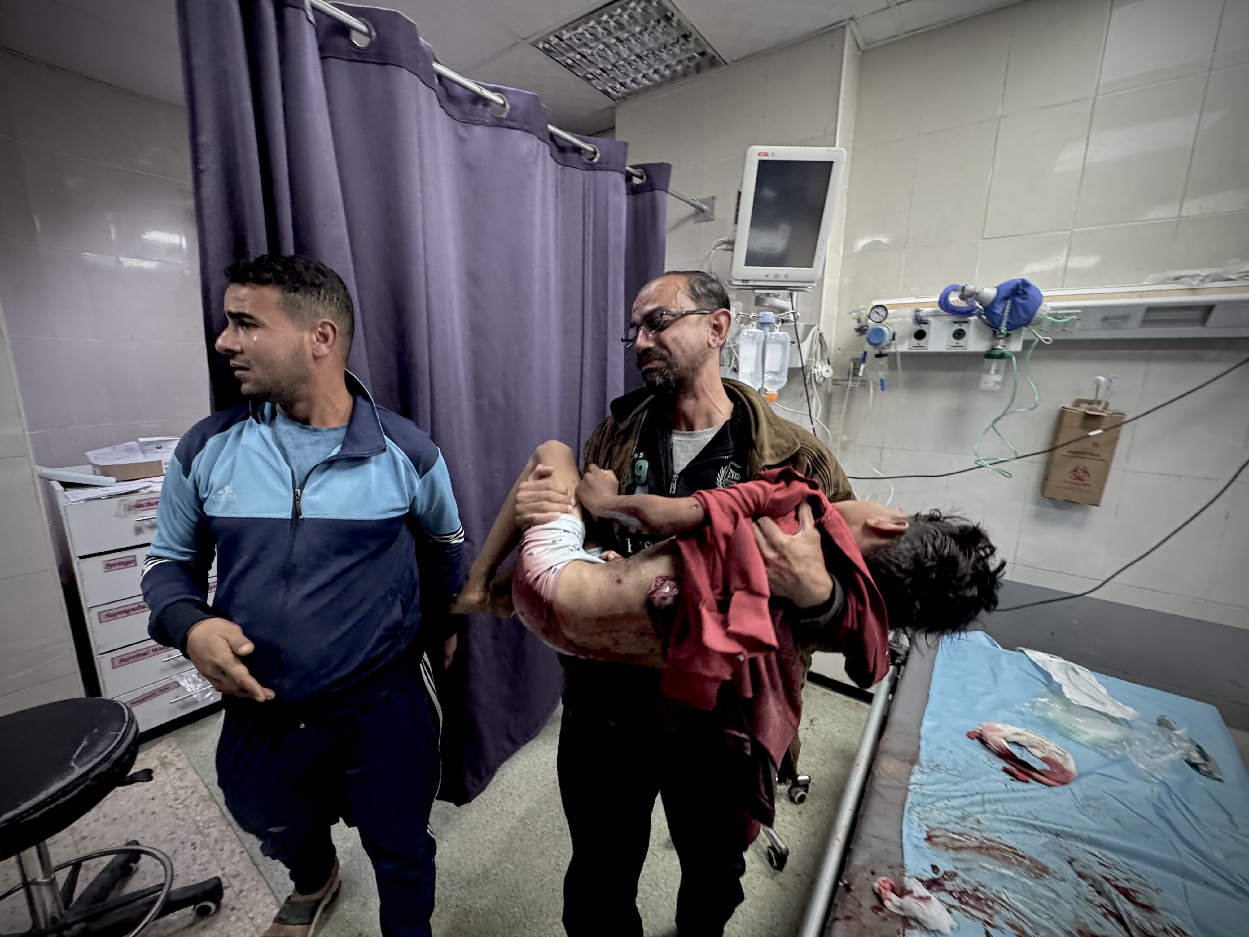 Al menos tres niños han muerto esta mañana por los ataques israelís. (Photo by Abdallah F.s. Alattar/Anadolu via Getty Images)