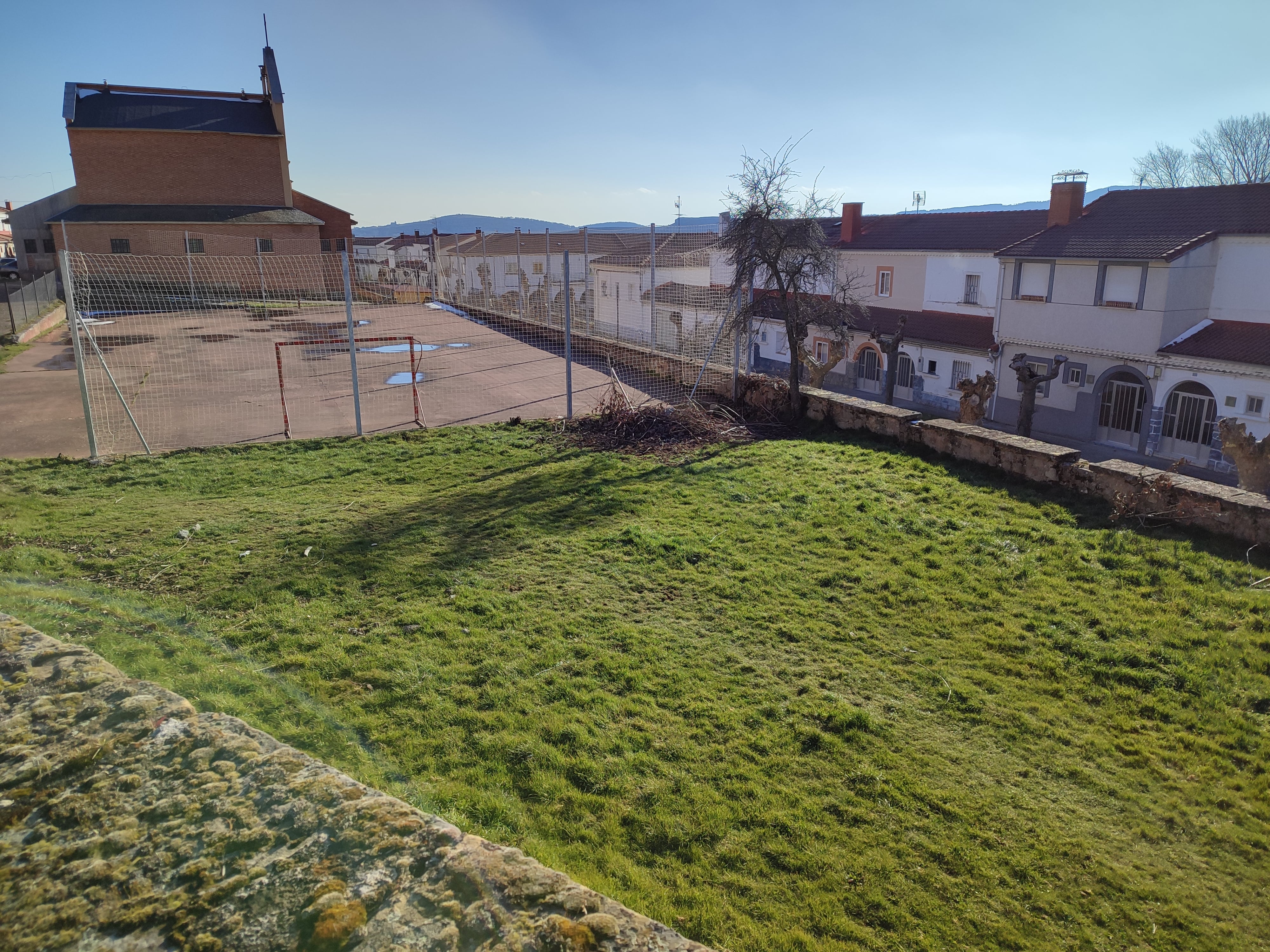 Barruelo de Santullán tendrá una nueva pista de pádel junto a la pista polideportiva de las Viviendas Protegidas