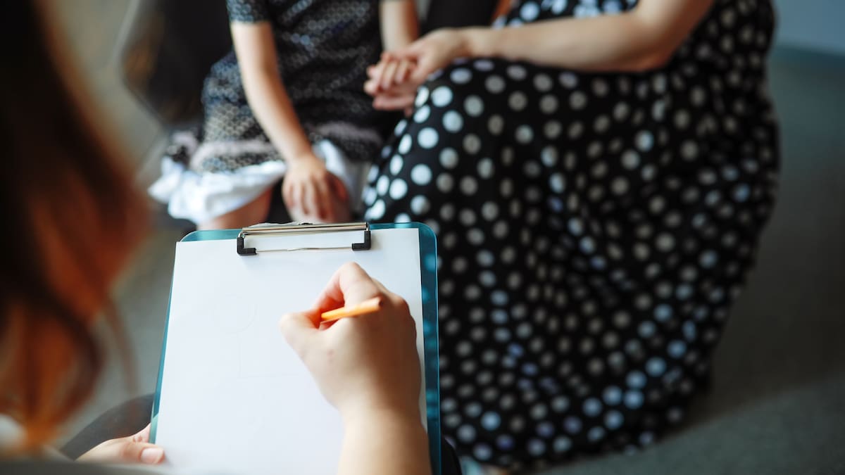 Los médicos de familia piden más recursos en salud mental: "Suponen una de cada tres consultas, y no les podemos dedicar el tiempo que necesitan"