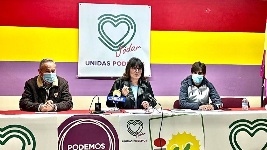 Momento de la rueda de prensa de IU y Podemos