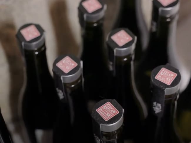 Botellas de sake de Seda Líquida elaboradas por Antonio Campins