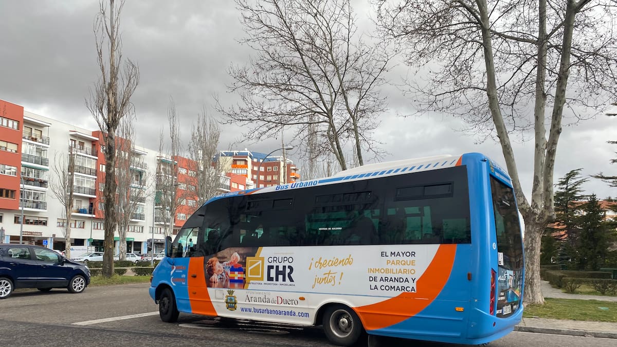 Muere un hombre en el autobús urbano de Aranda