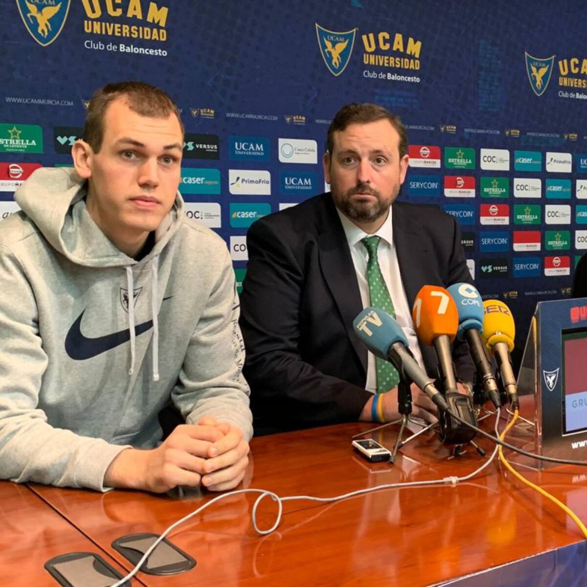 El UCAM Murcia CB presenta a Radicevic y Malmanis mientras busca salida a Radoncic, Sakota y Tumba