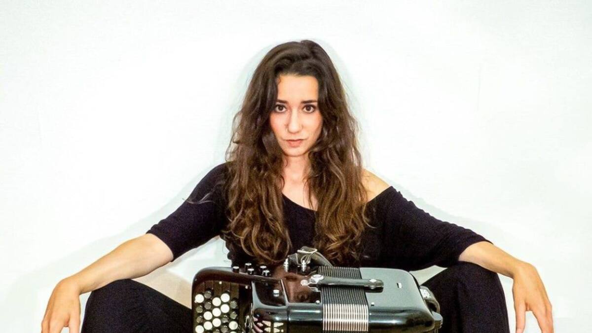 El ritmo continúa - Sofía Miguélez musica a Tagore en "Aunque llegue lenta la noche" (24/02/2021)