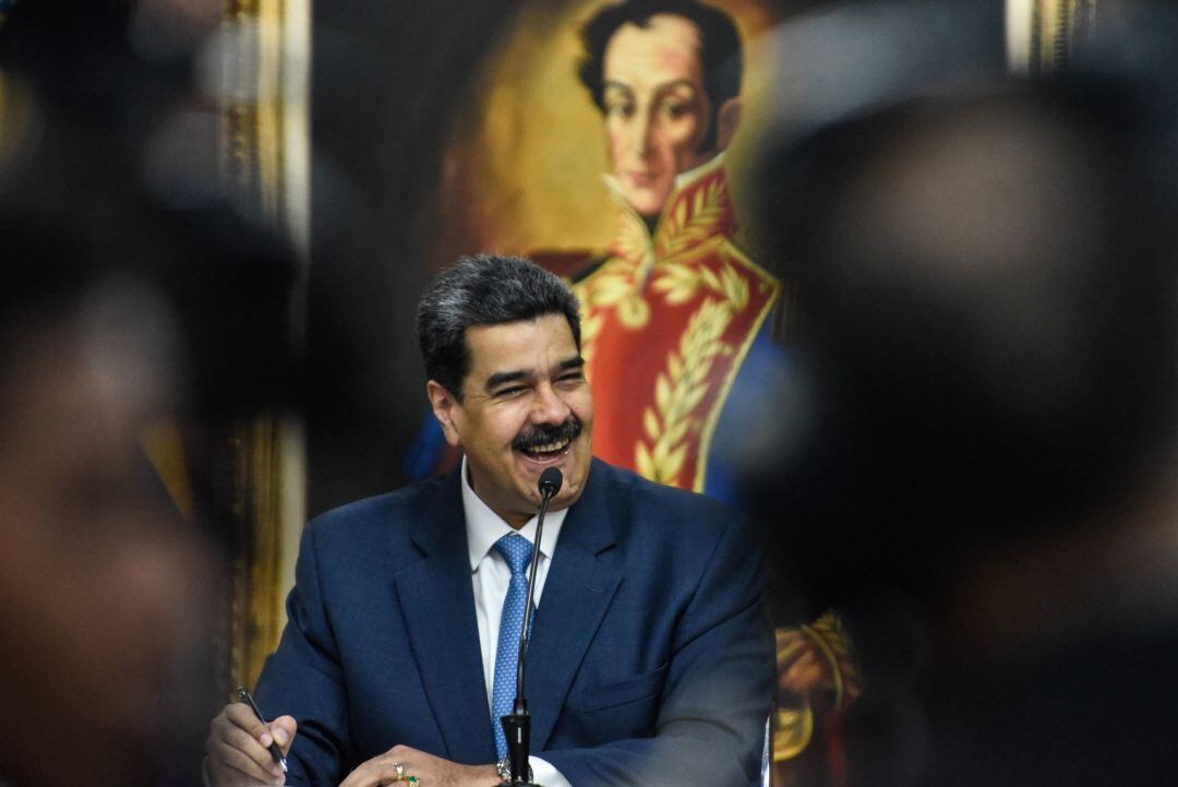  El Presidente Nicolás Maduro durante la rueda de prensa que ha dado en el Palacio de Miraflores de Caracas. 