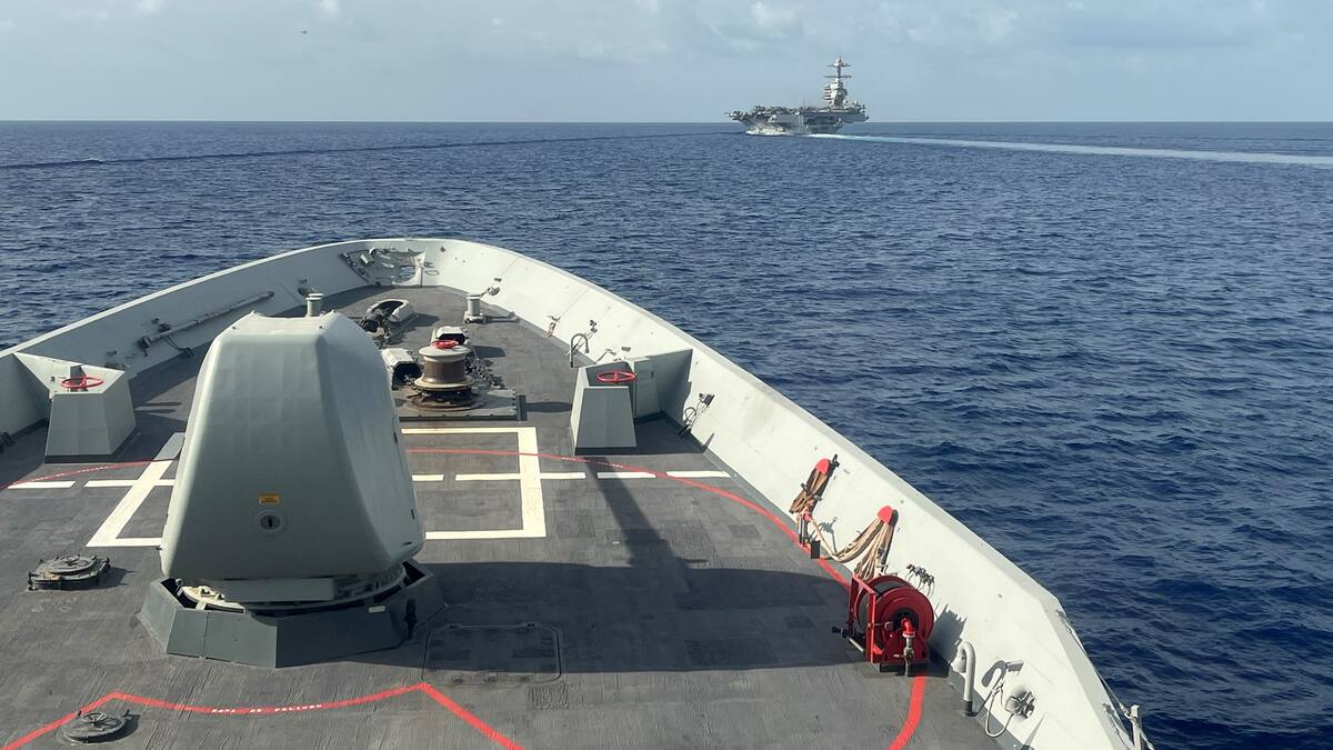 Una fragata española realiza actividades de adiestramiento con el grupo de combate de EE.UU enviado al Mediterráneo para dar apoyo a Israel