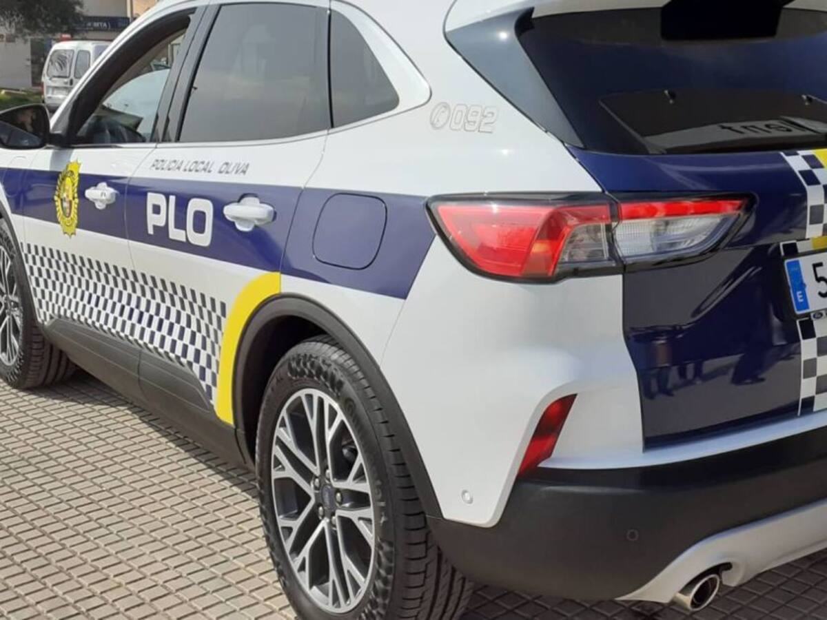 Encuentran el cadáver de un hombre flotando en una playa de Oliva