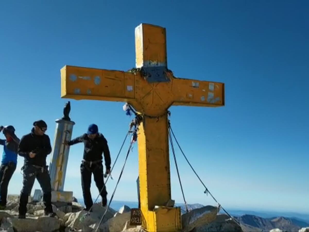 Este miércoles se acomete la jornada de limpieza de la cumbre del Aneto