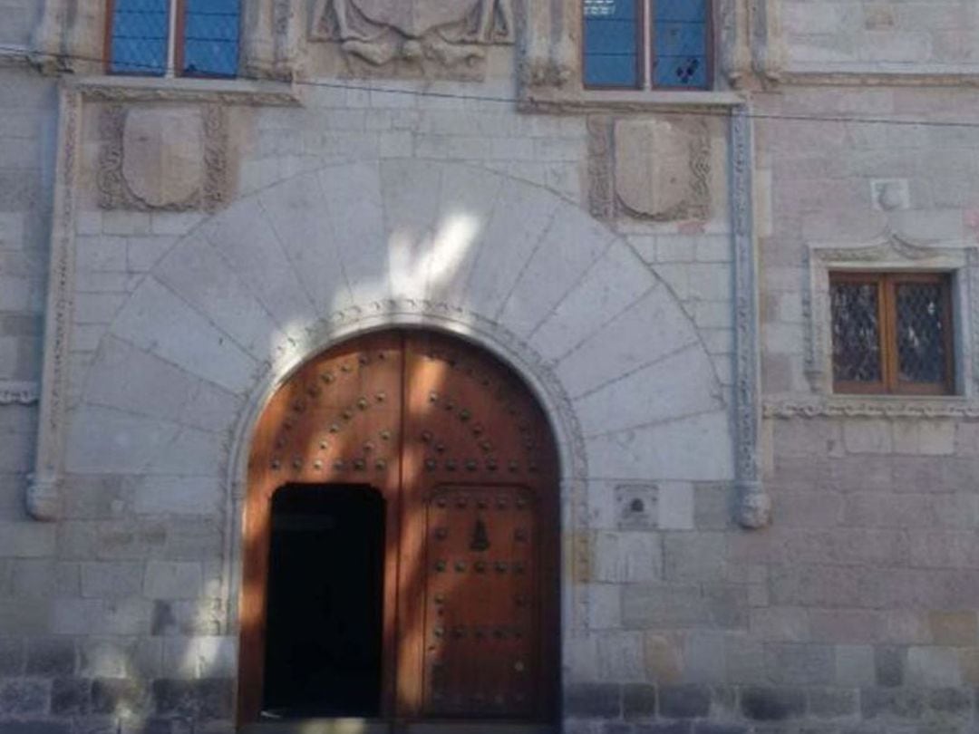 Entrada de la Audiencia Provincial de Zamora