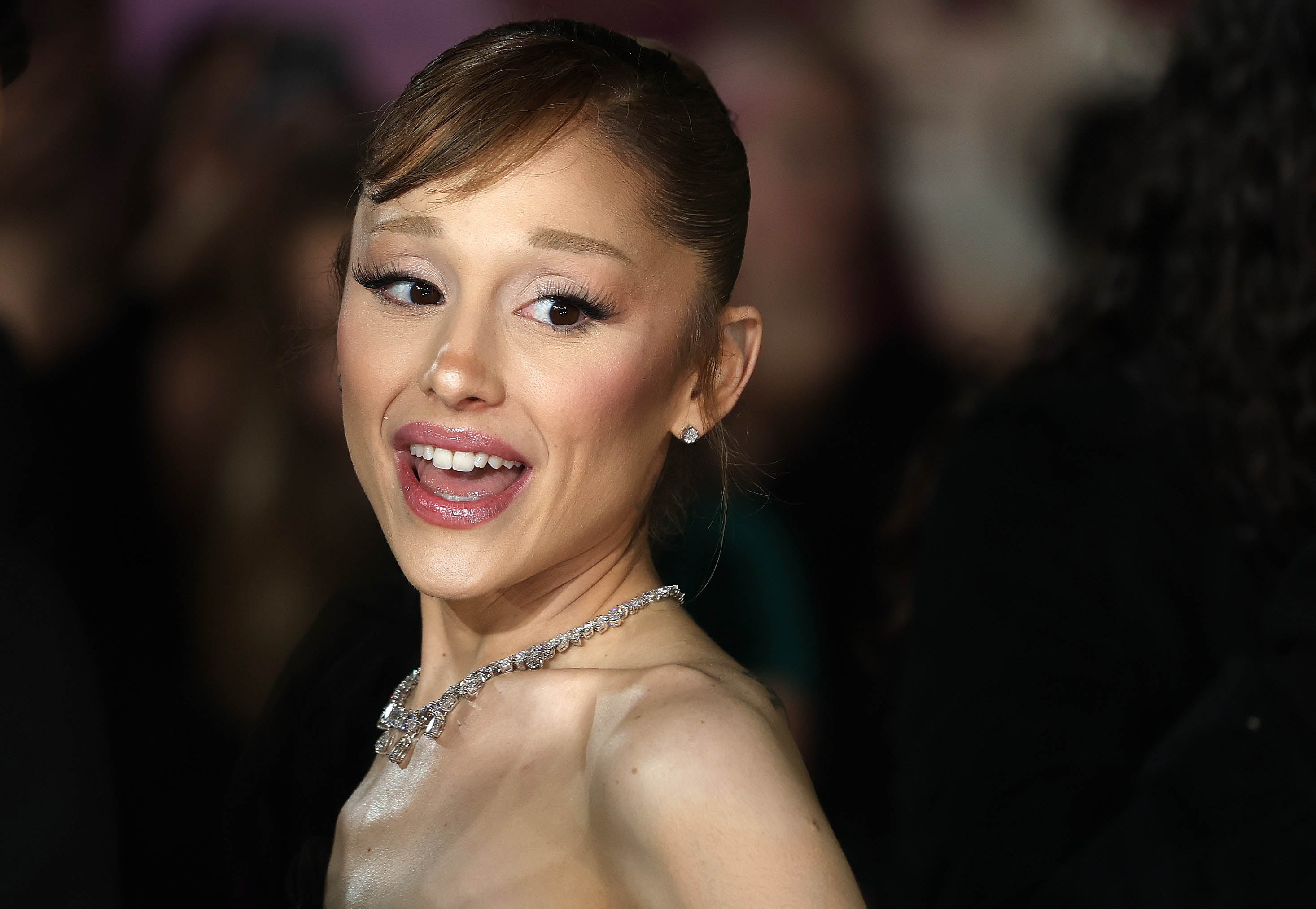 La actriz Ariana Grande, durante la premiere de &#039;Wicked&#039; celebrada en Singapur este jueves.