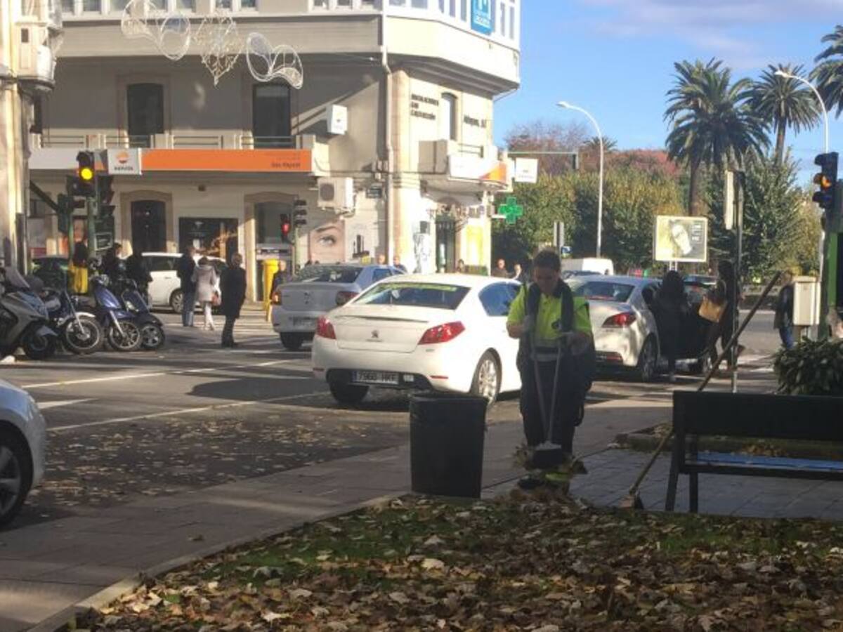 El Concello retoma la contratación de la limpieza viaria de A Coruña