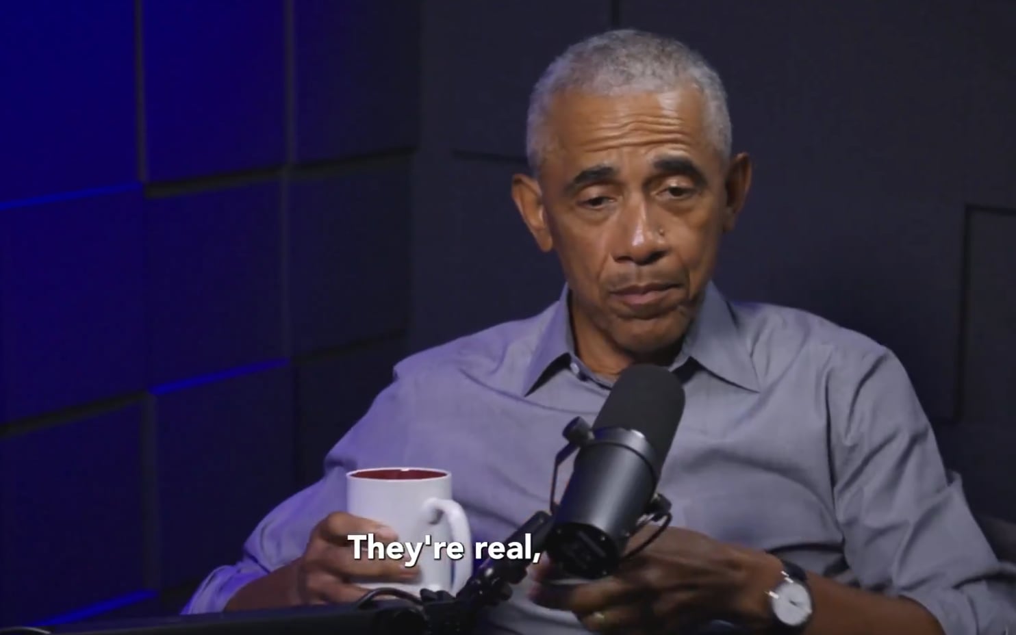 El expresidente de EEUU Barack Obama durante su entrevista en el pódcast del periodista Brian Tyler Cohen