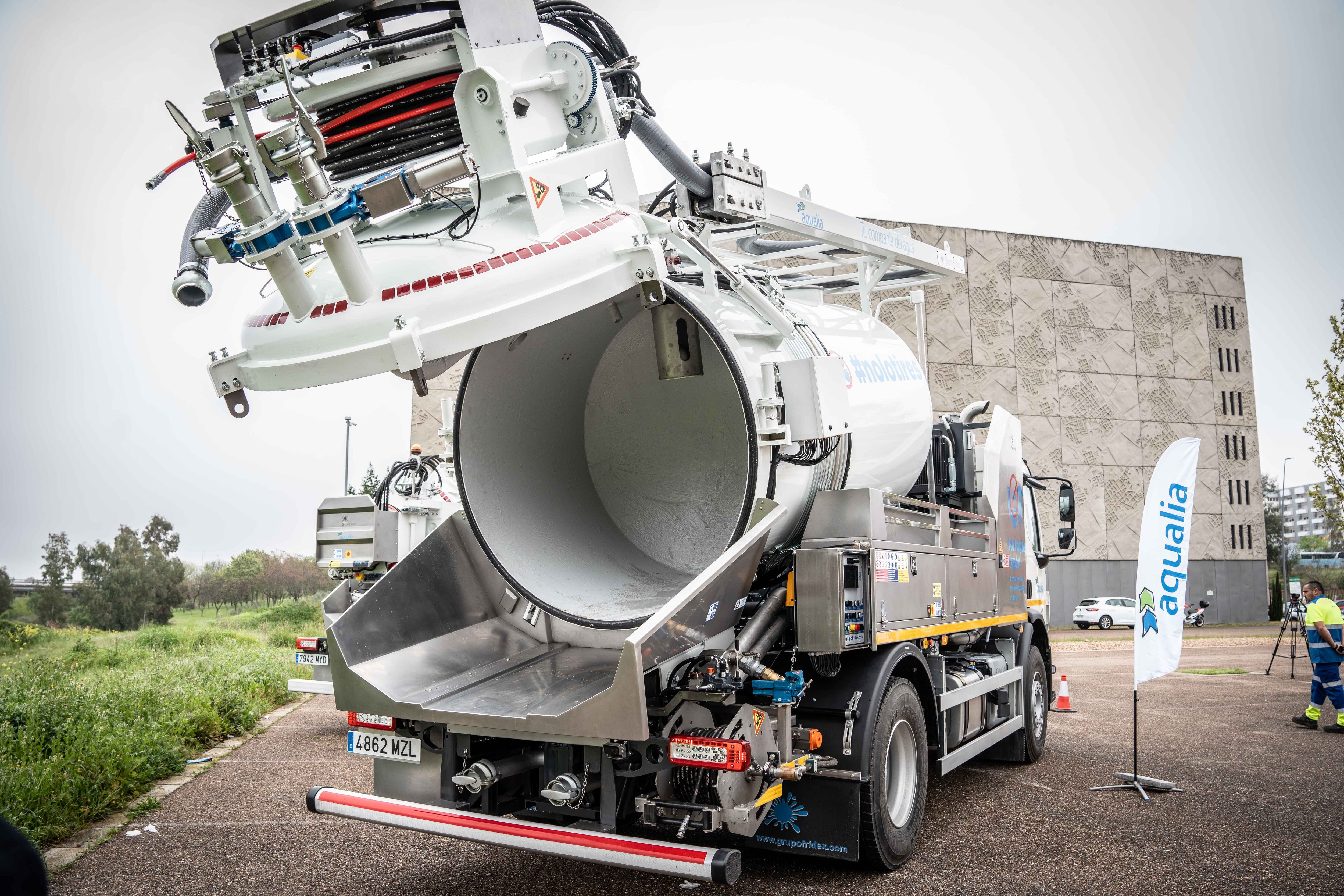 Nuevos camiones Aqualia