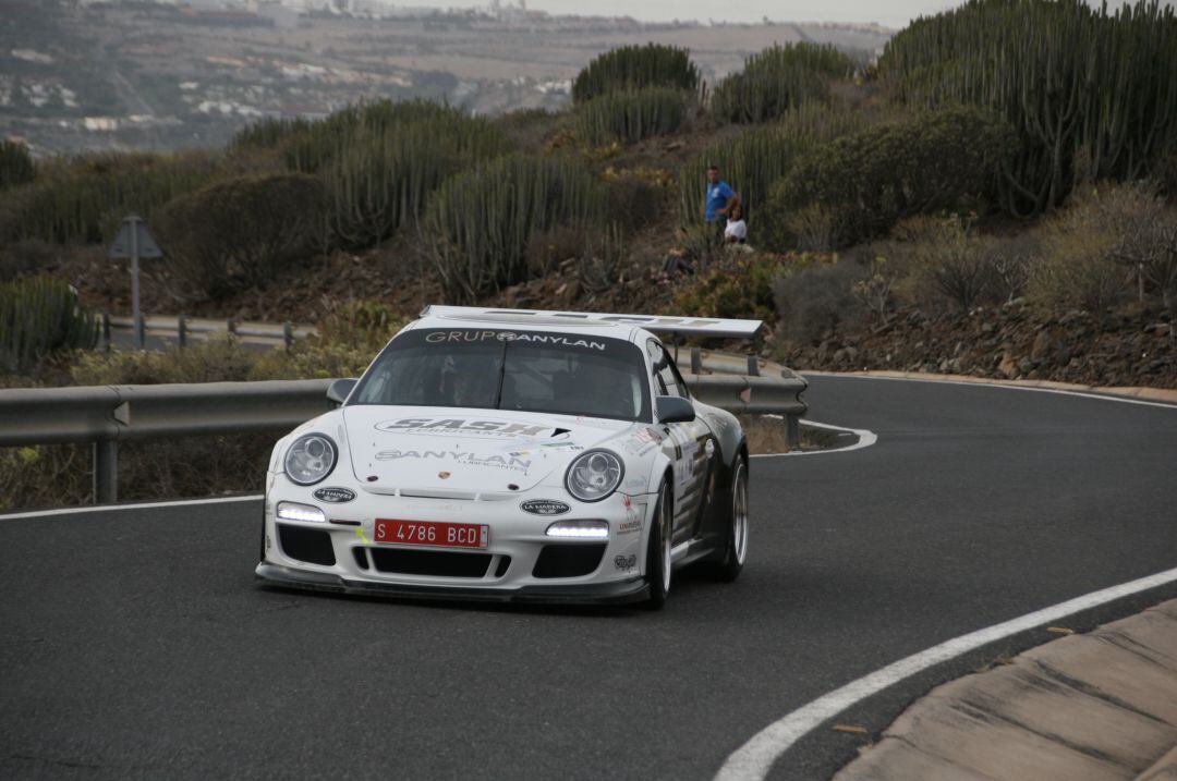 iván Armas (Porsche 911 GT3)