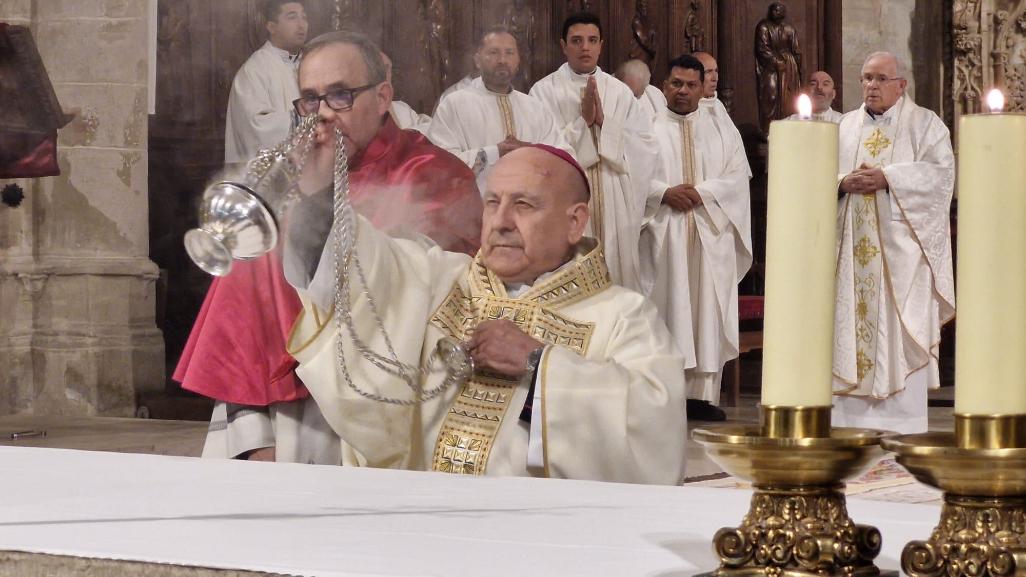 Monseñor Vicente Jiménez ha celebrado su primera Eucaristía en Huesca