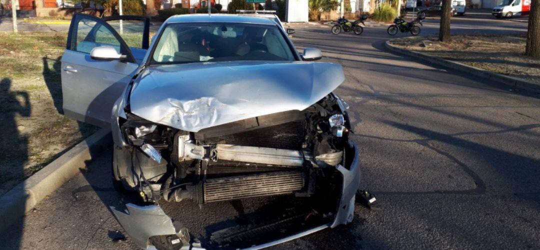 Uno de los coches implicados en el accidente