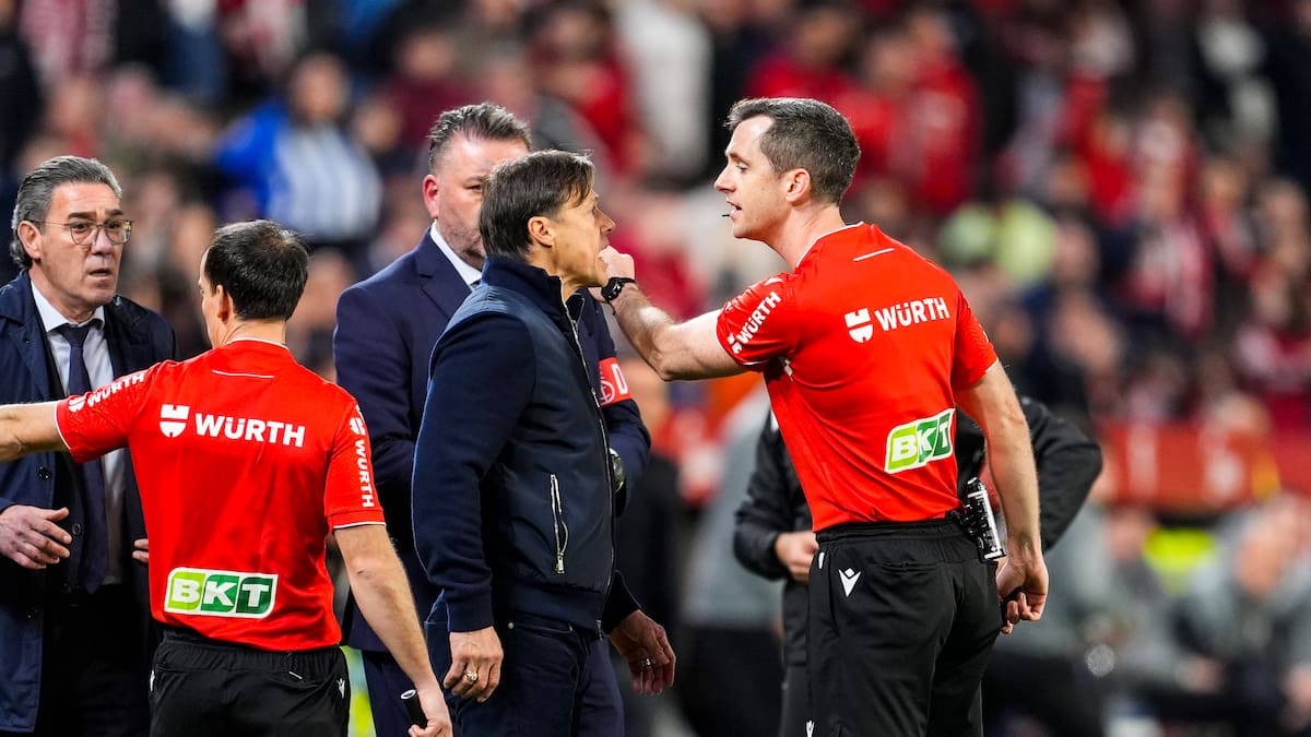 Iturralde valora el acta del Sevilla-Alavés: "Almeyda puede perderse siete partidos..."
