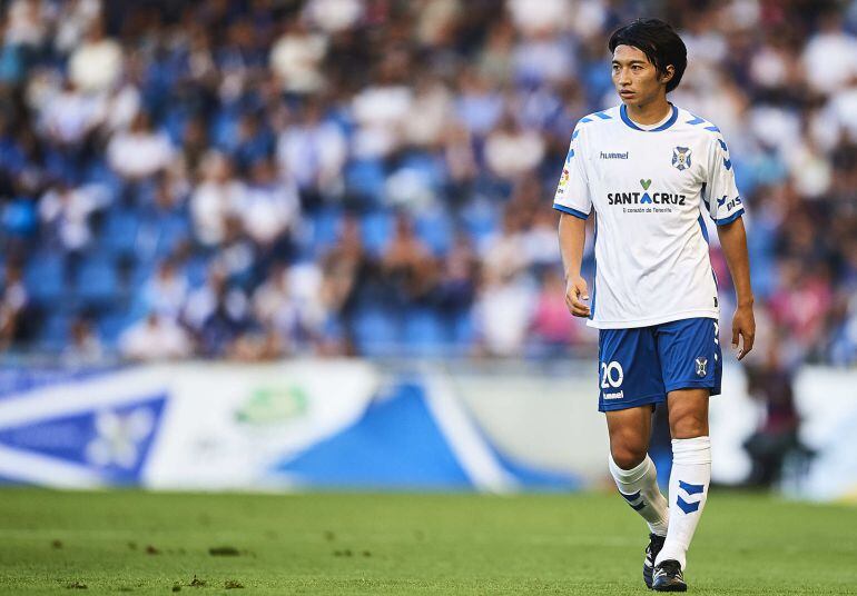 Gaku Shibasaki of CD Tenerife looks on during  La Liga 2 play off round between CD Tenerife at Heliodoro Rodriguez Lopez Stadium on June 18, 2017 in Tenerife, Spain.  (Photo by Aitor Alcalde/Getty Images)
