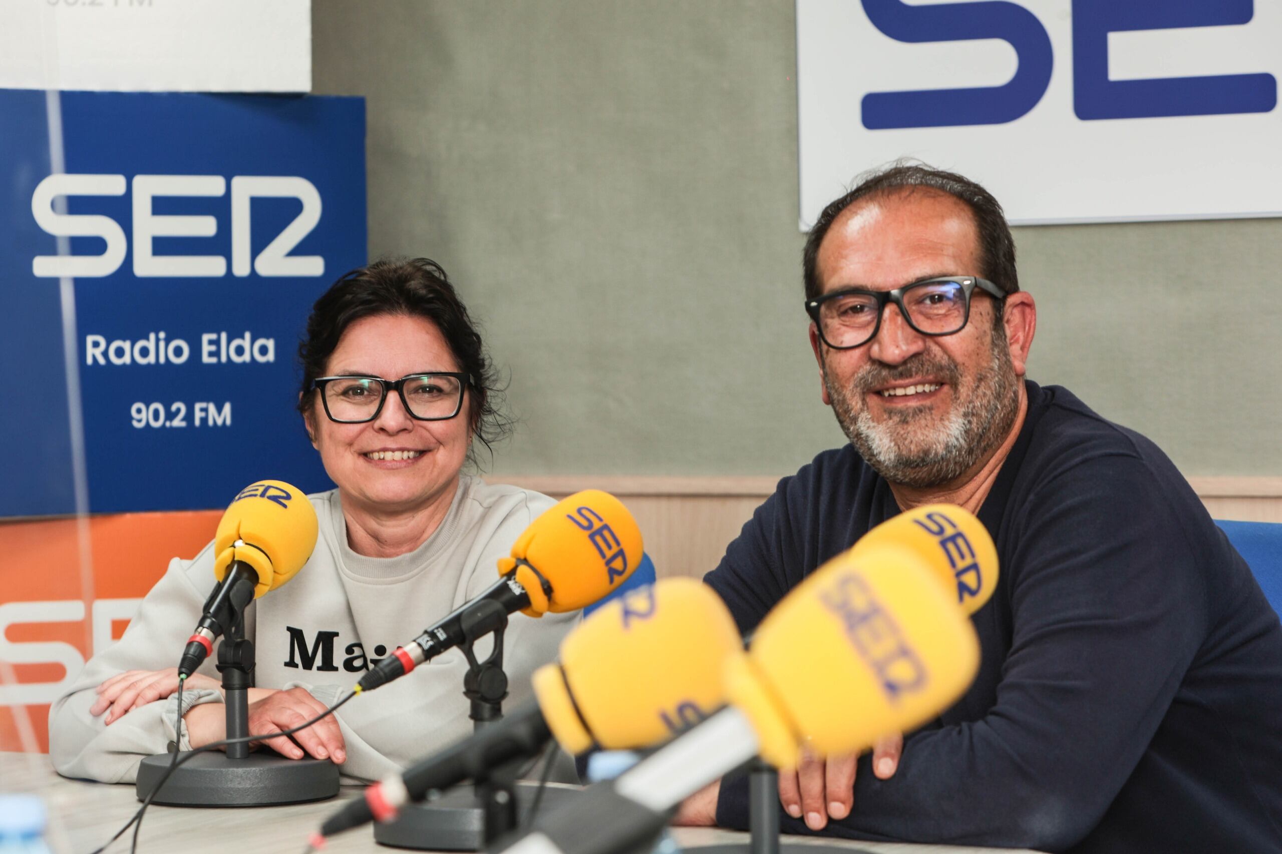 Rosa Vidal y David Guardiola, concejales de Turismo y Fiestas respectivamente, en Hoy por Hoy Elda Vinalopó