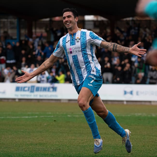 Celebración de Gonzalo Di Renzo tras anotar el 1-0