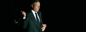 Julio Iglesias, durant una actuació