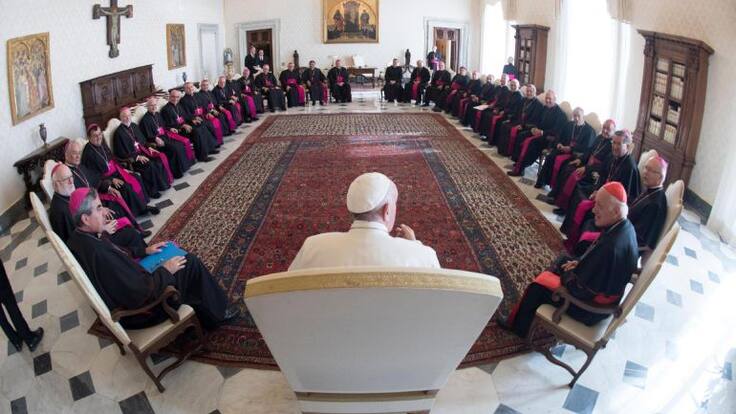 Mesa del Mundo: Dimite la única víctima de abusos que investiga la pederastía en la Iglesia