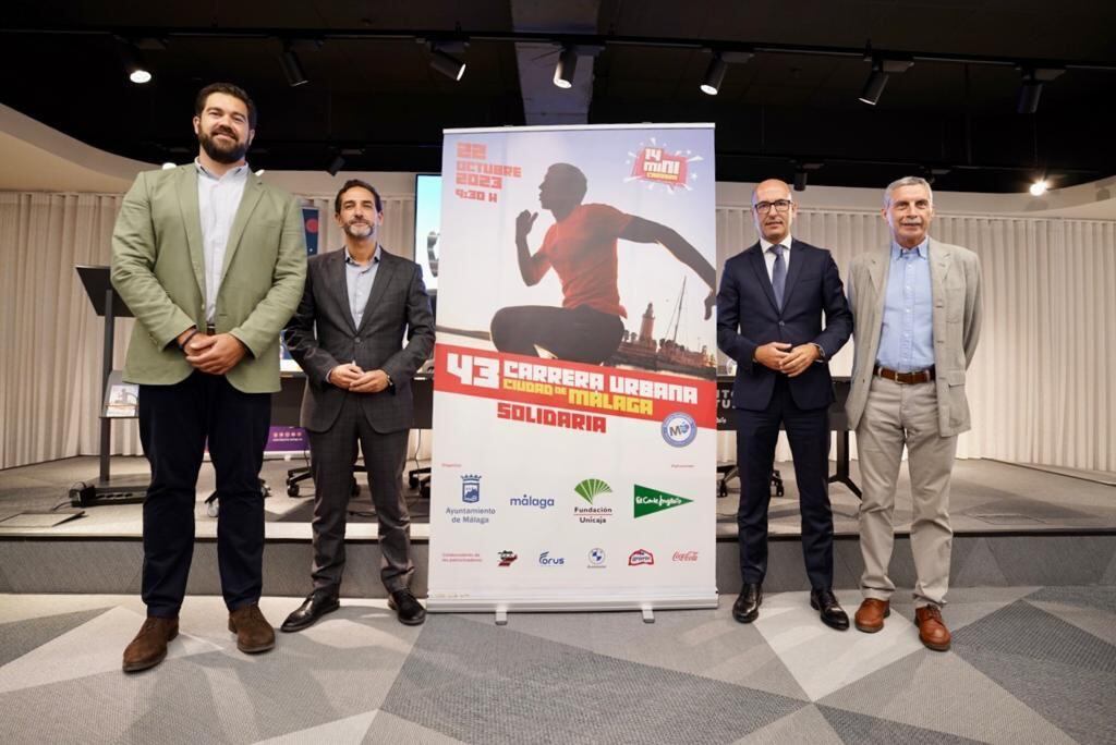 La carrera urbana Ciudad de Málaga fue presentada este jueves en la sede del Aula Cultural de El Corte Inglés