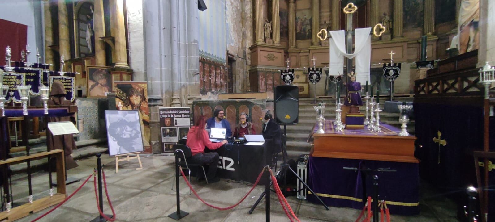 Un momento del programa realizado desde el Tempo Cofrade de San Vicente Ferrer