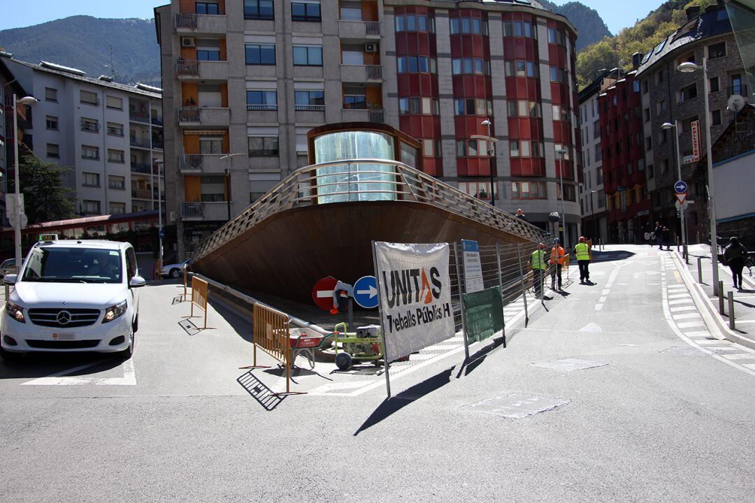 Les obres de remodelació de la plaça de les Pubilles d&#039;Escaldes han començat aquest dilluns.