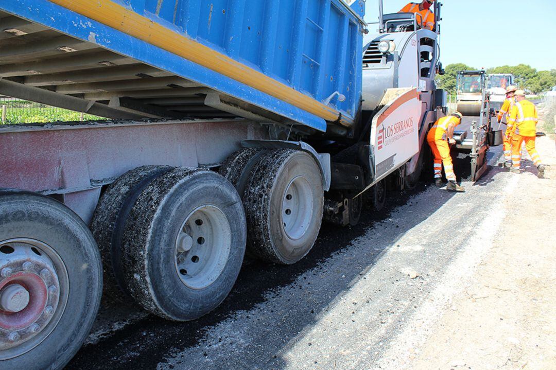 Obras mejora caminos rurales Novelda