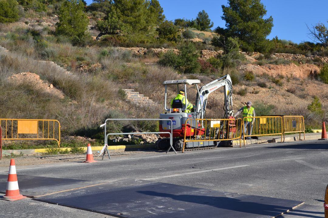 El proyecto incluye la finalización de la acera hasta la rotonda de Sant Josep y la construcción de un carril bici