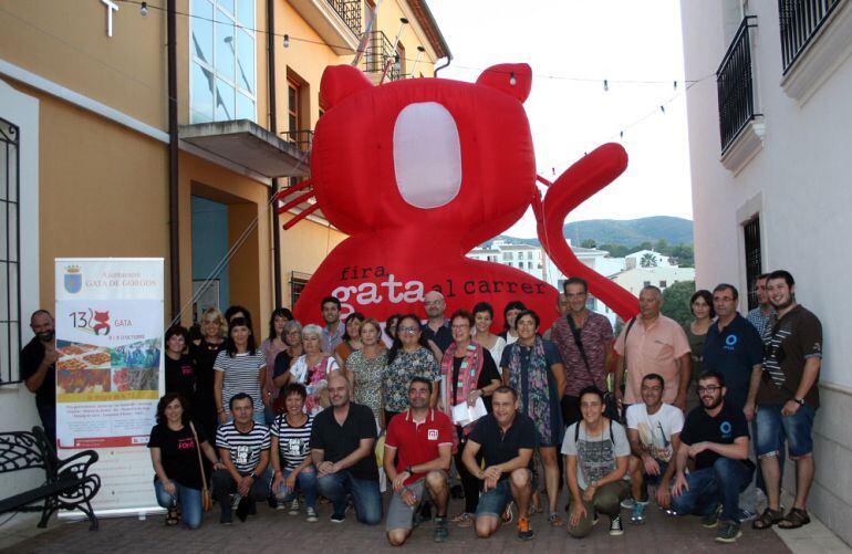 Presentación de la XIII Fira Gata al Carrer, que se celebra el fin de semana del 8 y 9 de octubre