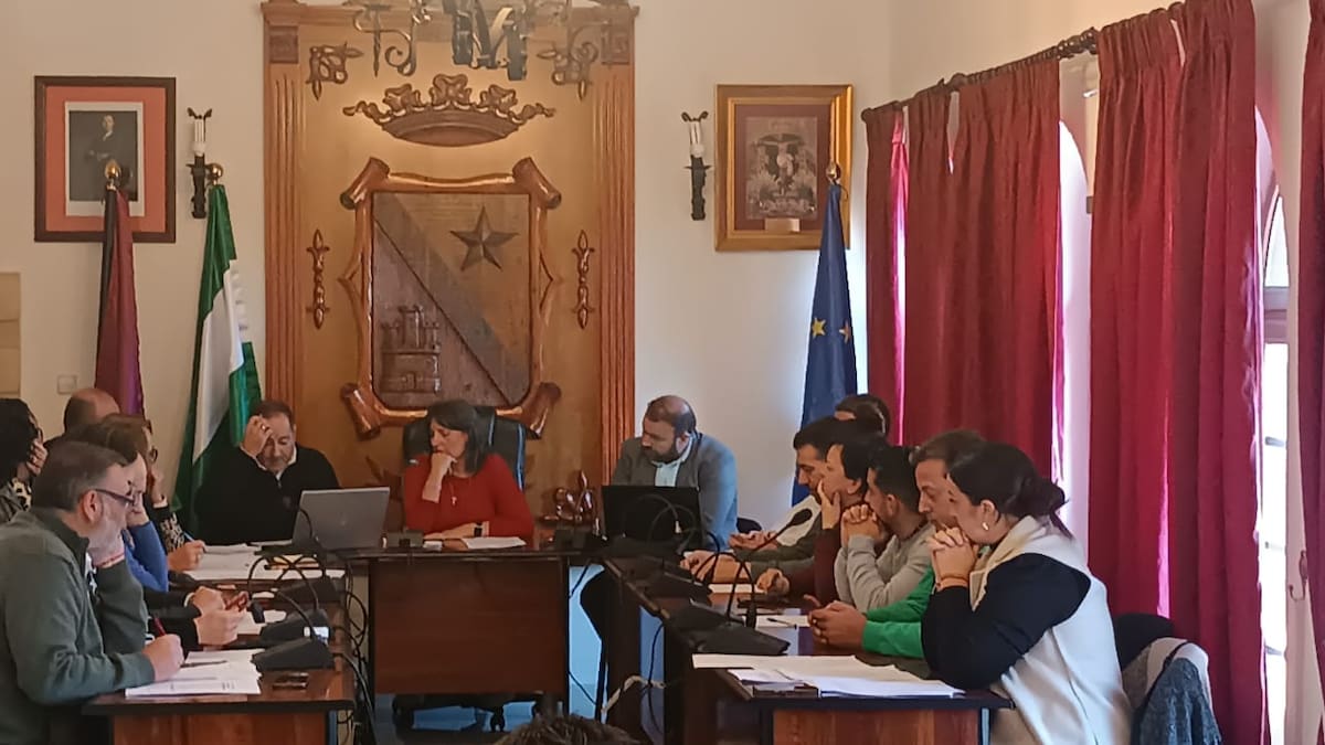 El equipo de gobierno del Ayuntamiento de Jódar, en minoría, de derrota en derrota, en el pleno ordinario de noviembre no consigue aprobar las gratificaciones extraordinarias para la Policía Local