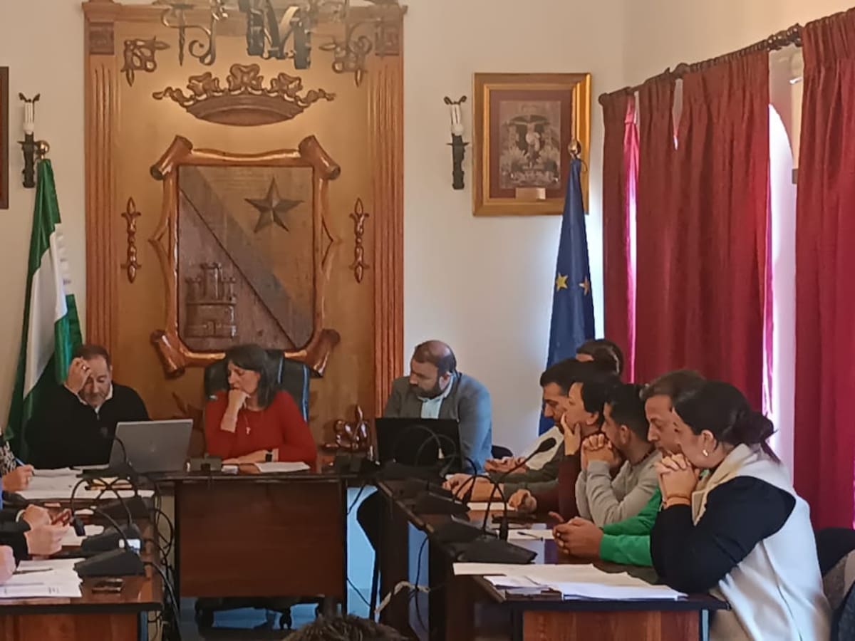 El equipo de gobierno del Ayuntamiento de Jódar, en minoría, de derrota en derrota, en el pleno ordinario de noviembre no consigue aprobar las gratificaciones extraordinarias para la Policía Local