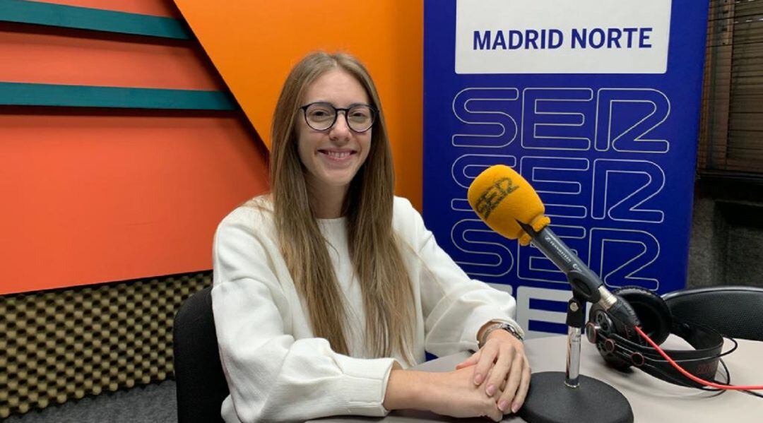 Silvia Lucena, portavoz PSOE Tres Cantos en los estudios de SER Madrid Norte