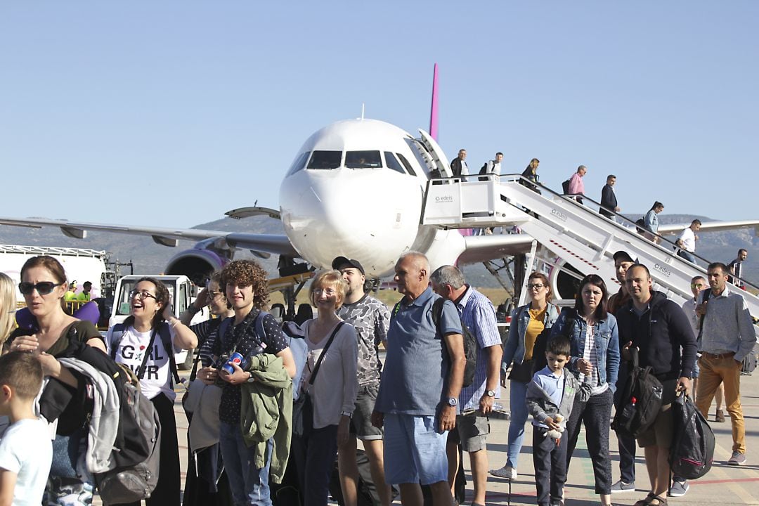 Pasajeros en el aeropuerto de Castellón