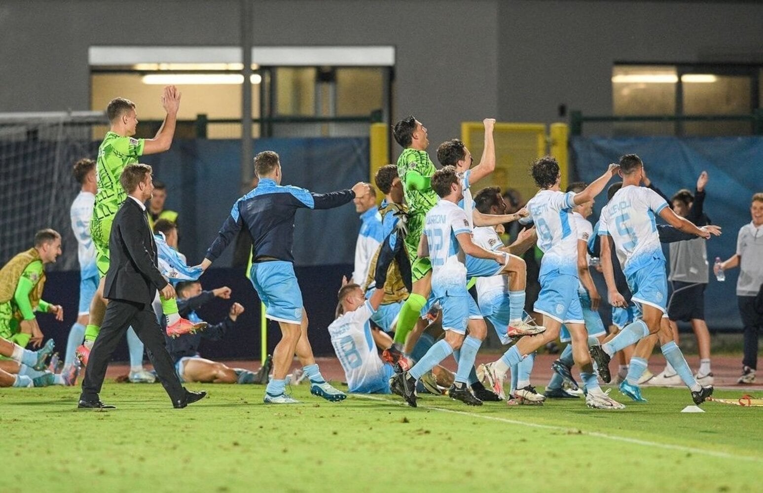 La selección de fútbol de San Marino celebra su primer triunfo en partido oficial