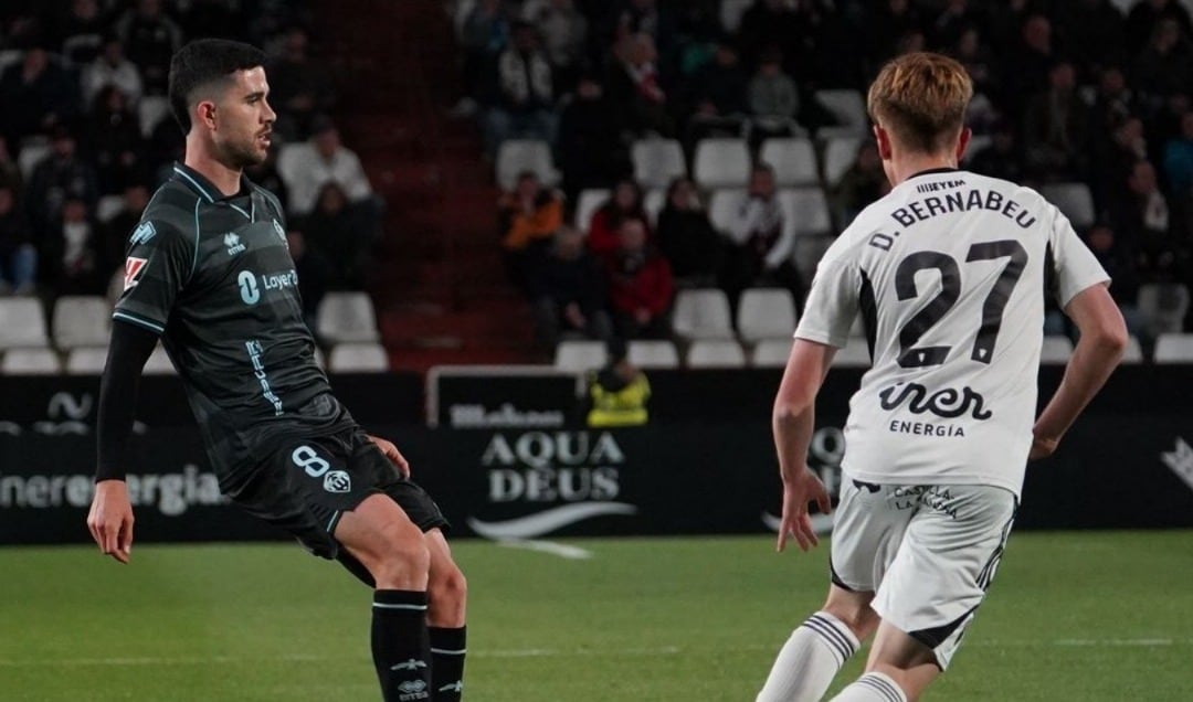 Diego Barri y Bernabéu durante el Albacete - Castellón