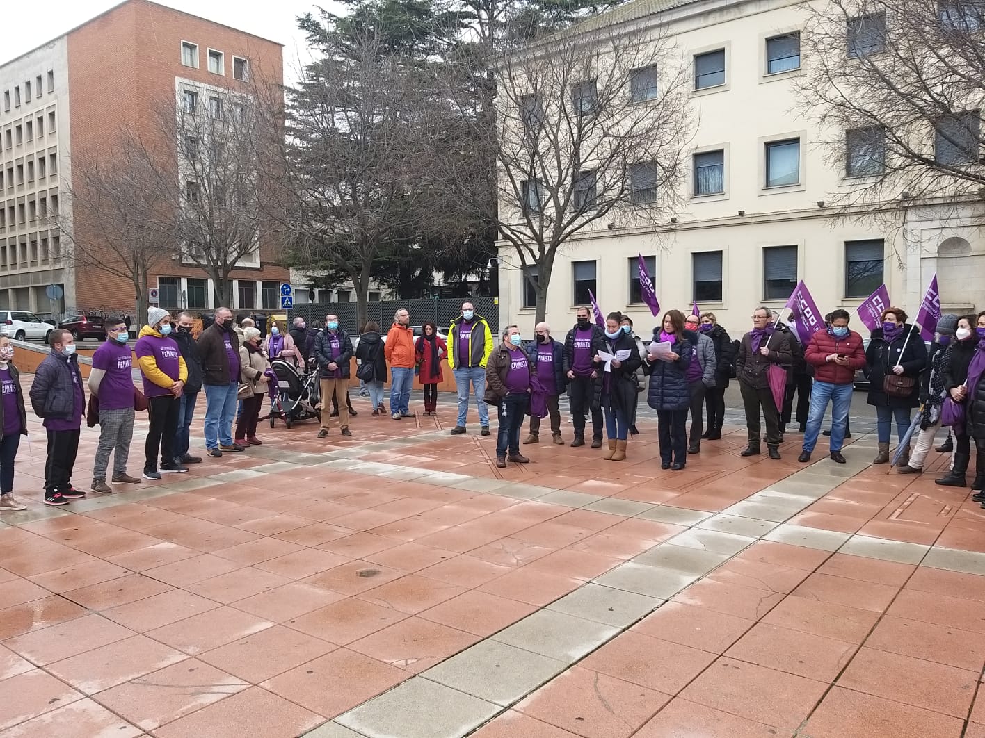 Concentración sindical de UGT y CCOO con motivo del 8 de marzo en Cuenca