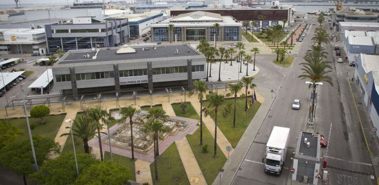 Imagen del recinto interior de la Zona Franca de Cádiz