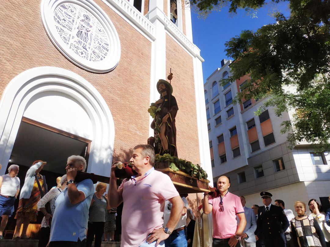 San Roque, a su salida de San Pedro