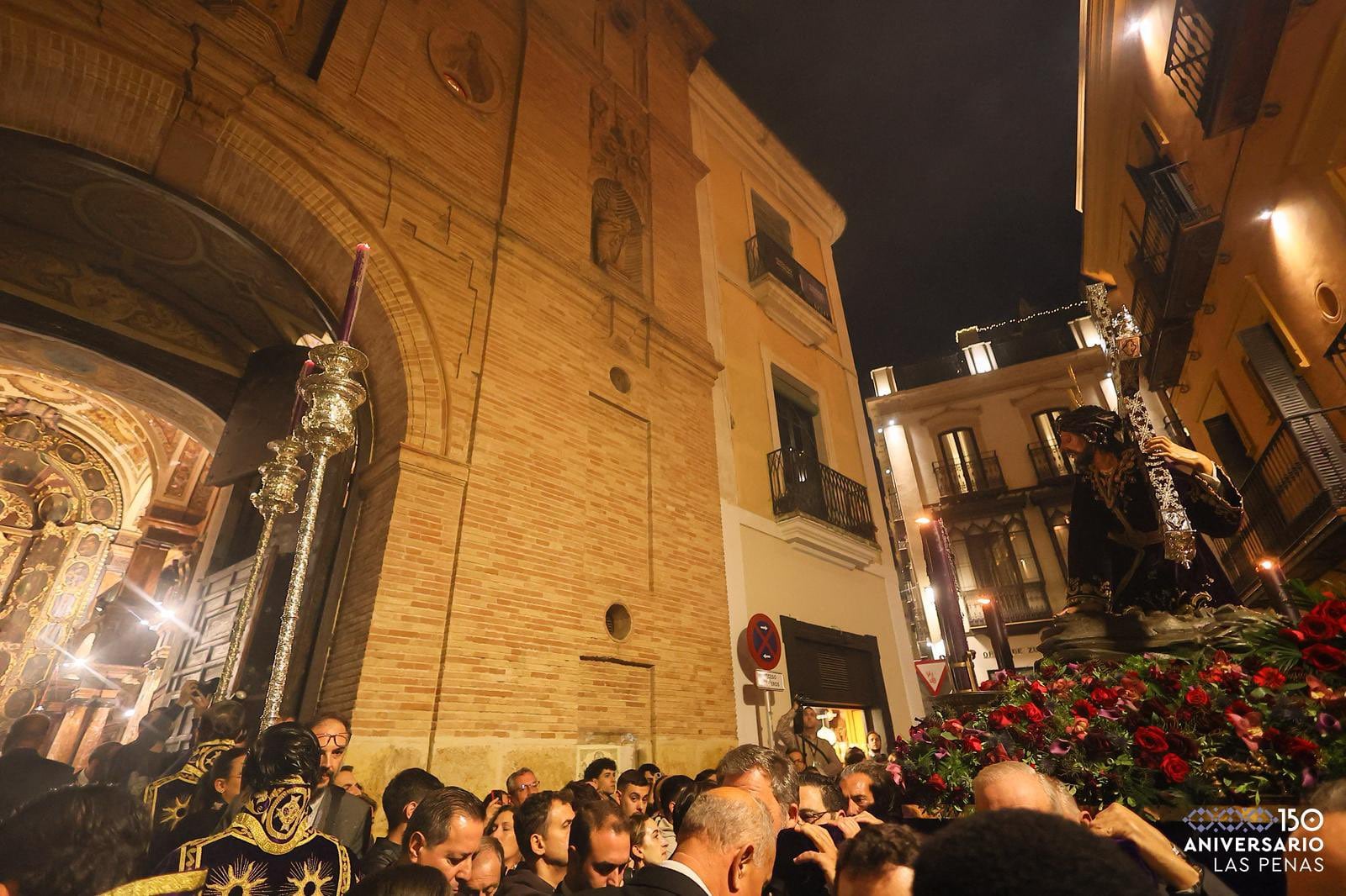El Señor de Las Penas, este martes poco antes de entrar en la Iglesia del Buen Suceso
