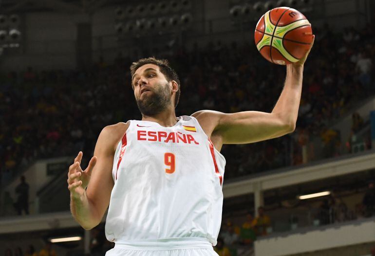 Felipe Reyes durante un partido de las selecciones española y francesa. 
